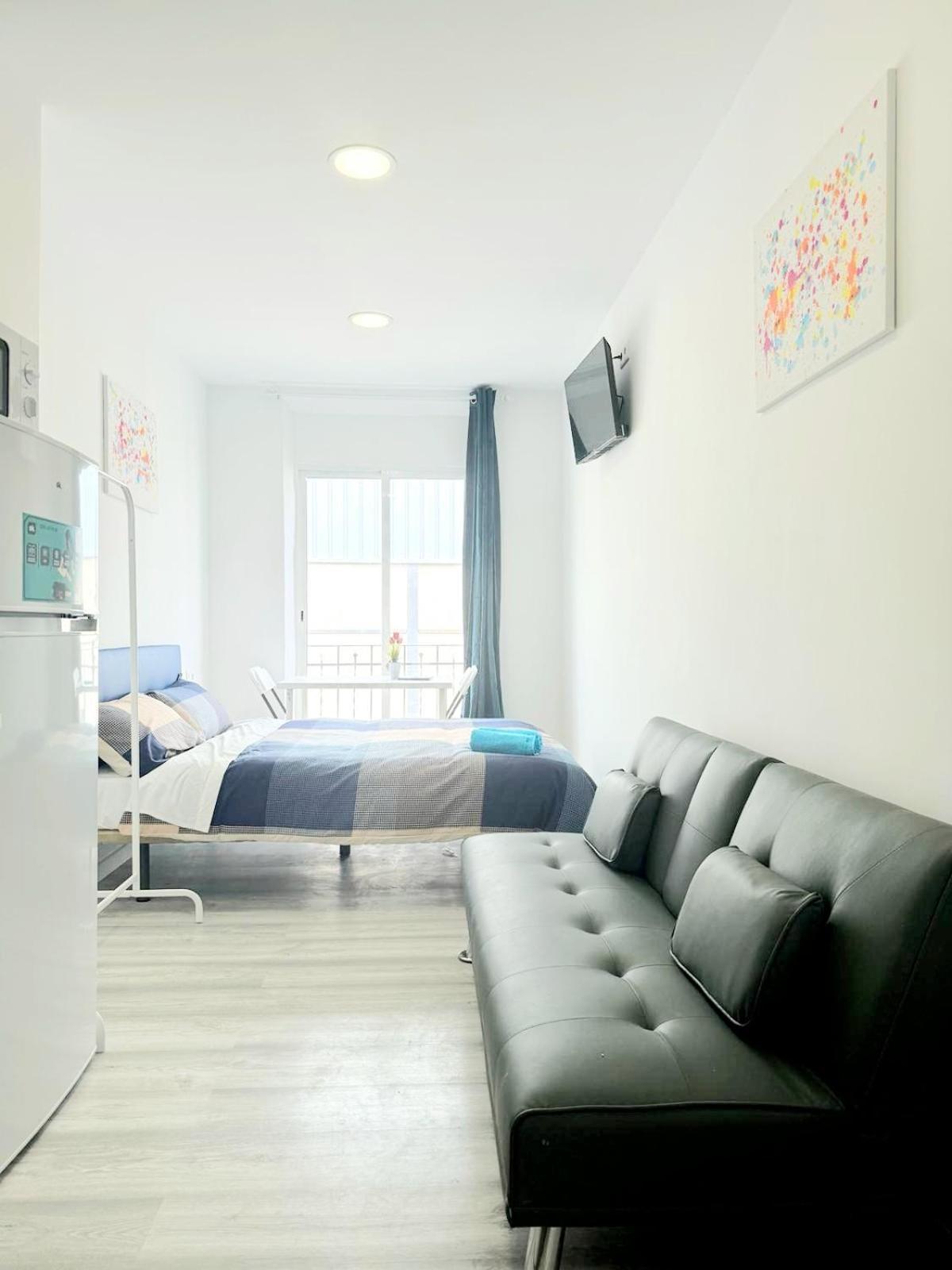 Apartamentos Aeropuerto Valencia Manises Esterno foto